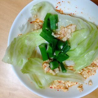 ピリ辛キャベツオクラ豆腐サラダ